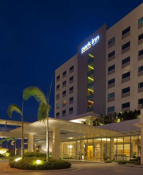 THE 10 CLOSEST Hotels to SM Lanang Premier .